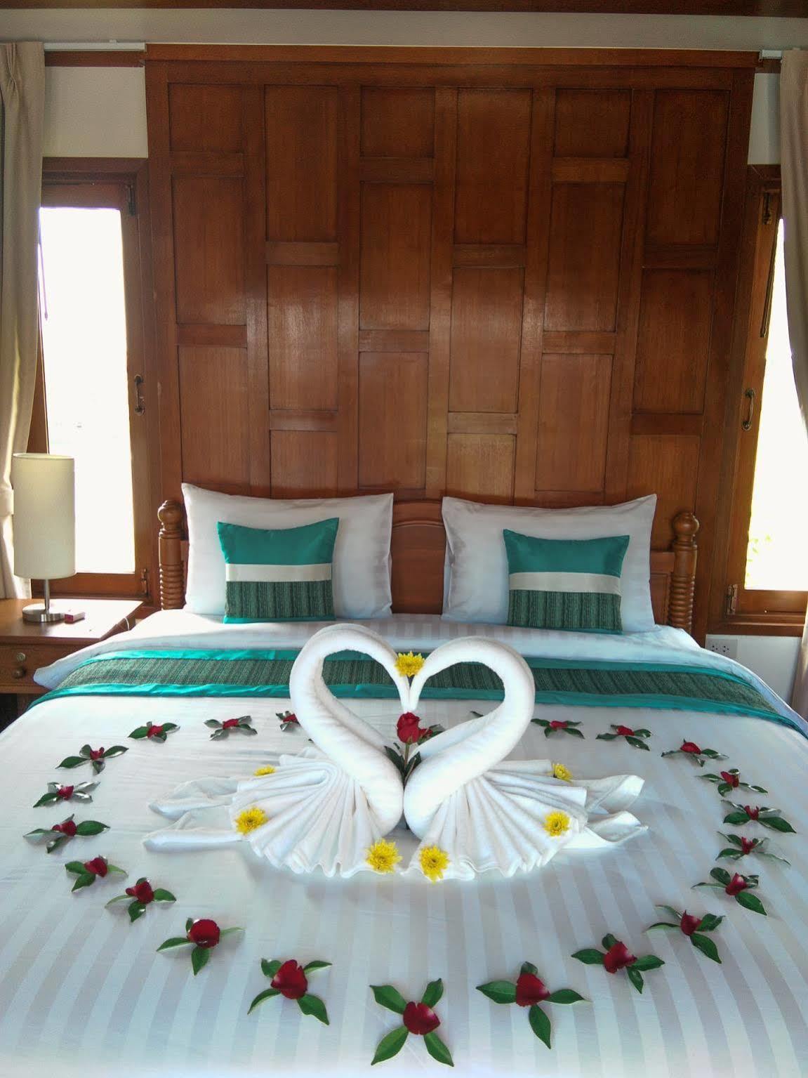 Kaya Mani Thai Villa Resort Choeng Mon Eksteriør billede